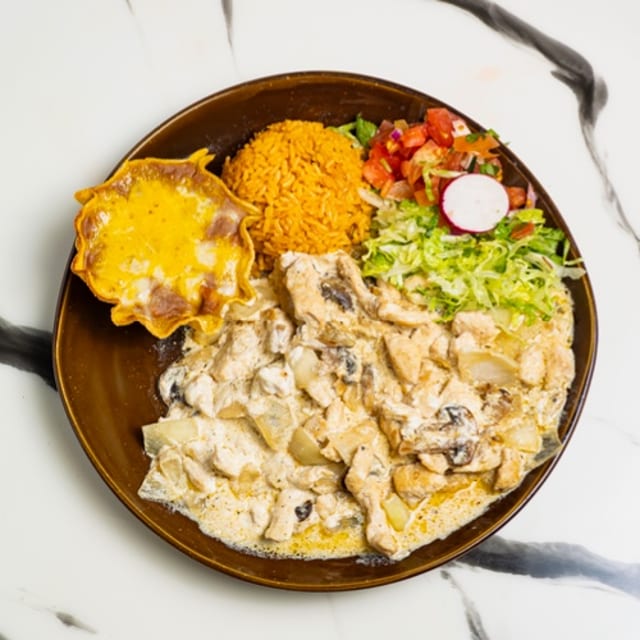 Pollo a la Crema Combo.
